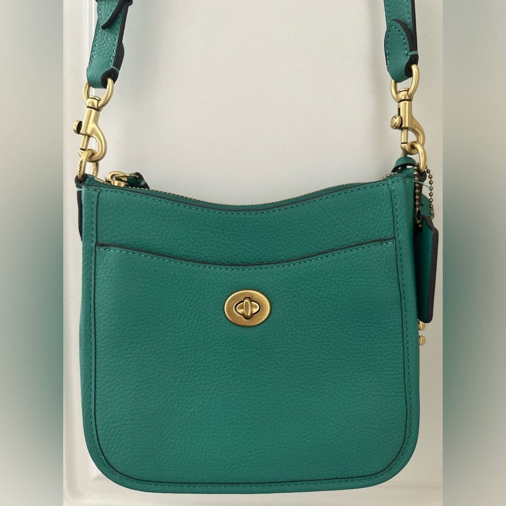 NWOT Coach Green/Teal Leather Turnlock Crossbody Bag